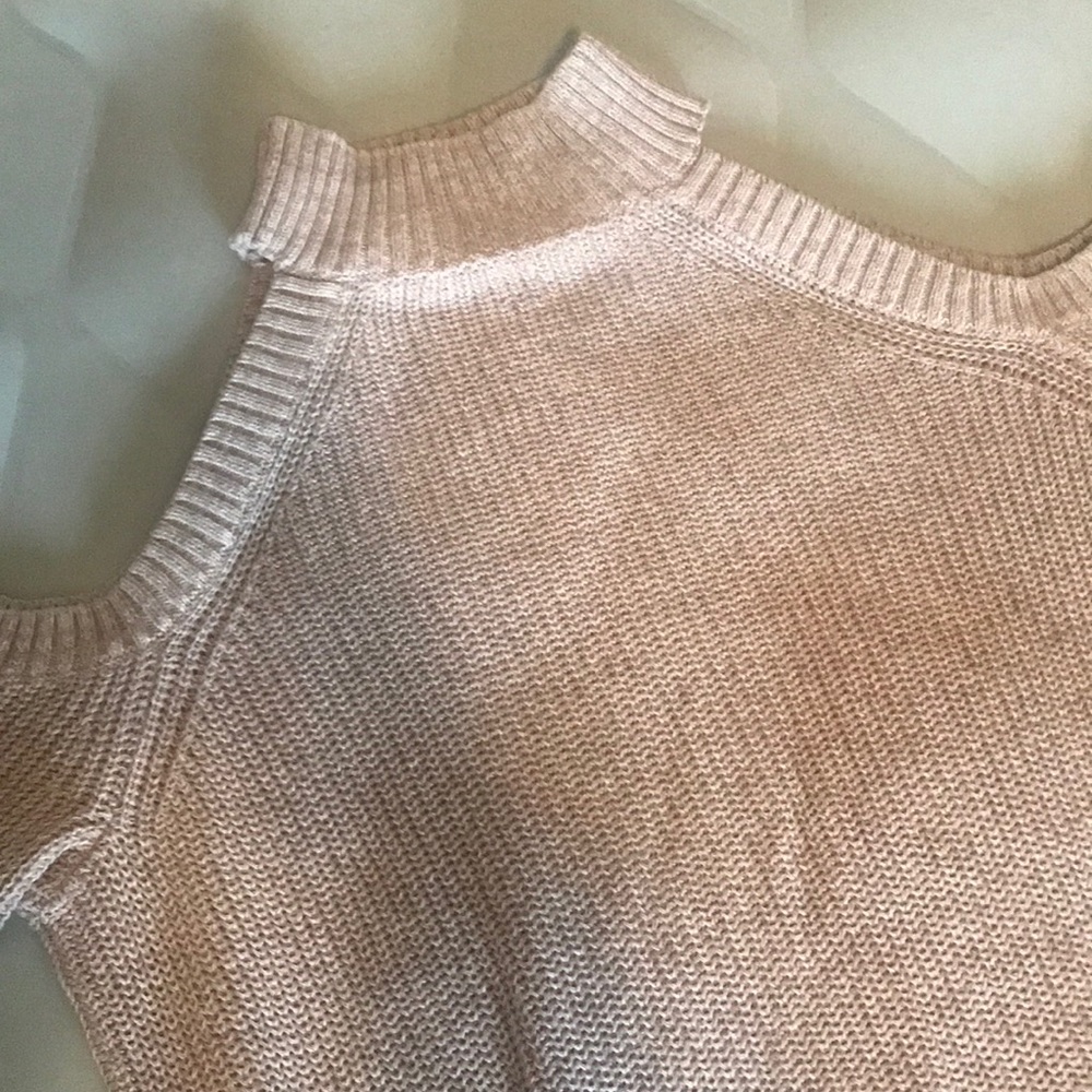 Express Sweater - Picture 2 of 3